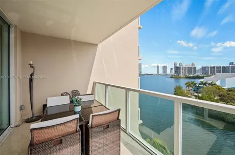 3330 NE 190th St #717, Aventura, FL 33180