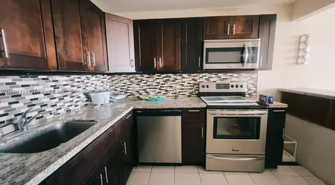 2025 NE 164th St #506, North Miami Beach, FL 33162