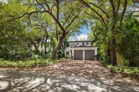 7250 SW 47 Ave, Coral Gables, FL 33143