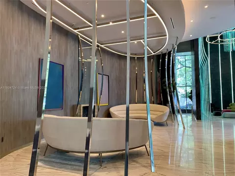 1000 Brickell Plz #1805, Miami, FL 33131