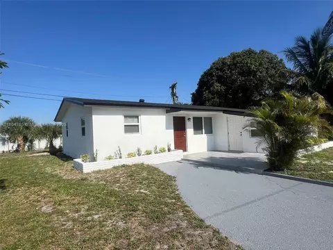 18740 NW 42nd Pl, Miami Gardens, FL 33055