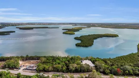 1181 Blue Hill Creek Dr, Marco Island, FL 34145
