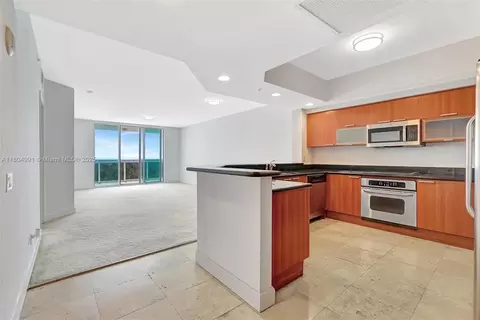 14951 Royal Oaks Ln #1406, North Miami, FL 33181