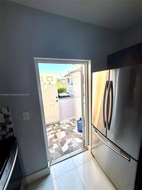 300 E 4th St #203, Hialeah, FL 33010 photo 7