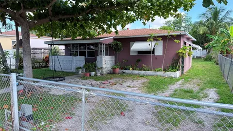 2215 Coolidge St, Hollywood, FL 33020