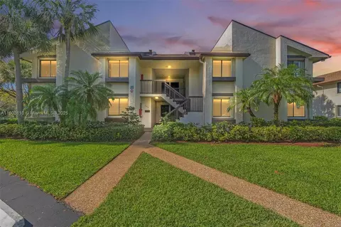 9310 SW 23rd St #4004, Davie, FL 33324