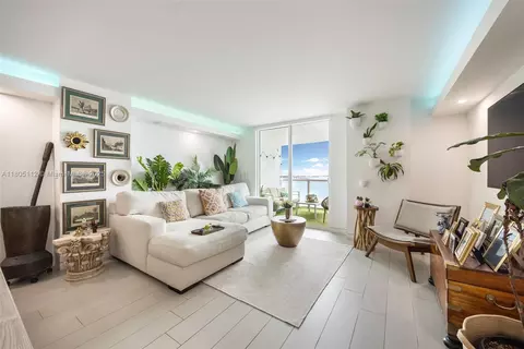 2101 Brickell Ave #807, Miami, FL 33129