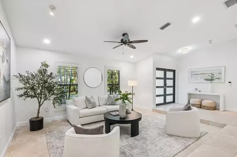 7935 SW 155th St, Palmetto Bay, FL 33157