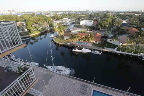 2450 NE 135th St #805, North Miami, FL 33181