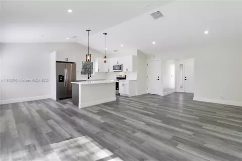 Living - 143 Greentree Cir, Jupiter, FL 33458 photo 4 of 4