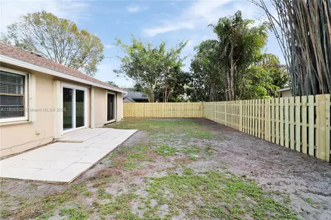 Exterior - 143 Greentree Cir, Jupiter, FL 33458 photo 2 of 2