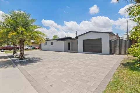 7880 NW 174th Ter, Hialeah, FL 33015
