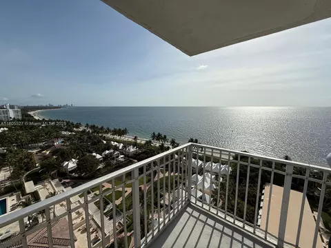 881 Ocean Dr #13H, Key Biscayne, FL 33149