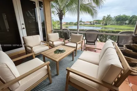 9029 SW 214th St, Cutler Bay, FL 33189