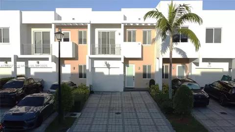 7221 NW 103rd Path, Doral, FL 33178