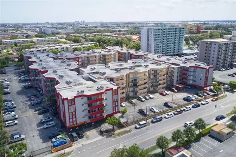 1750 W 46th St #503, Hialeah, FL 33012