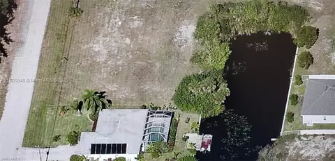 9 SW 22nd Ct, Cape Coral, FL 33991