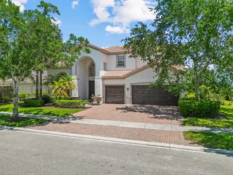 19165 N Gardenia Ave, Weston, FL 33332