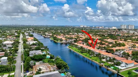 1560 Shoreline Way, Hollywood, FL 33019