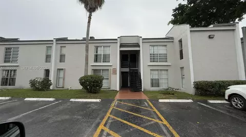 4469 Treehouse Ln #B, Tamarac, FL 33319