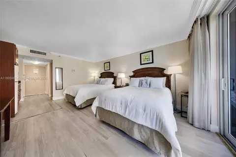 19201 Collins Ave #721, Sunny Isles Beach, FL 33160