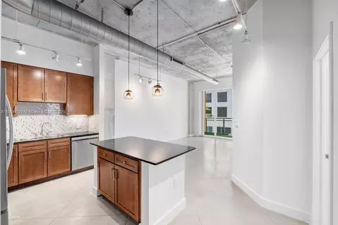 2001 Biscayne Blvd #2308, Miami, FL 33137