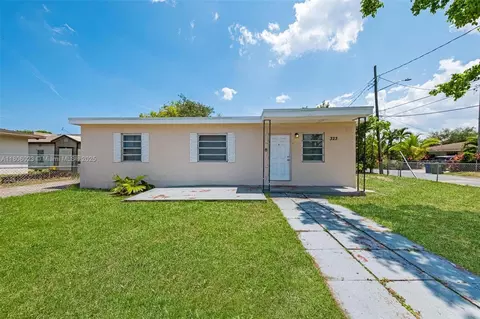 323 NW 9th St, Hallandale Beach, FL 33009