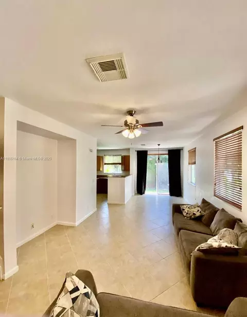1802 Sonrisa St #1802, Riviera Beach, FL 33404
