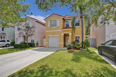 3910 Fern Forest Rd, Hollywood, FL 33026