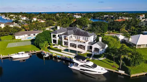 9320 Gallardo St, Coral Gables, FL 33156