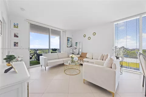1401 SW 22nd St #701, Miami, FL 33145
