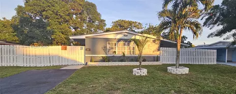 331 N 70th Way, Hollywood, FL 33024