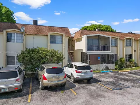 7825 Miller Dr #C212, Miami, FL 33155