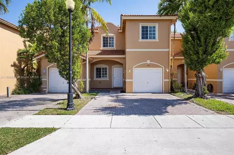 1985 SE 3rd St, Homestead, FL 33033