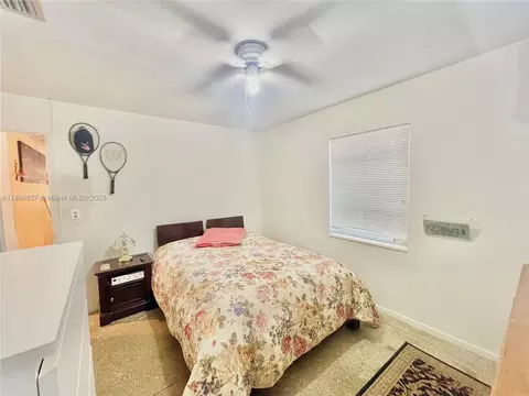 Bedroom - 2465 NE 15th Ave, Pompano Beach, FL 33064 photo 3 of 8