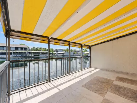 Exterior - 16380 Briar Patch Pl, Miami Lakes, FL 33014 photo 3 of 5