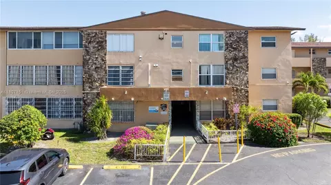 140 Royal Palm Rd #314-4, Hialeah Gardens, FL 33016