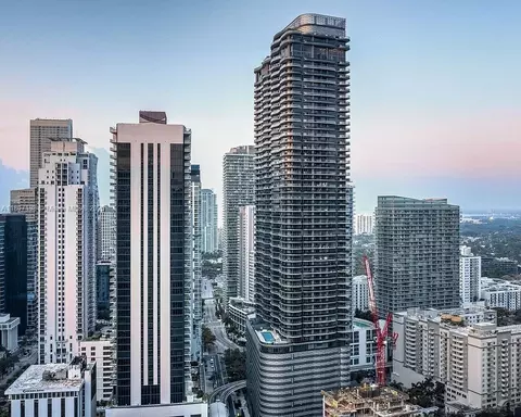 1000 Brickell Plz #2705, Miami, FL 33131