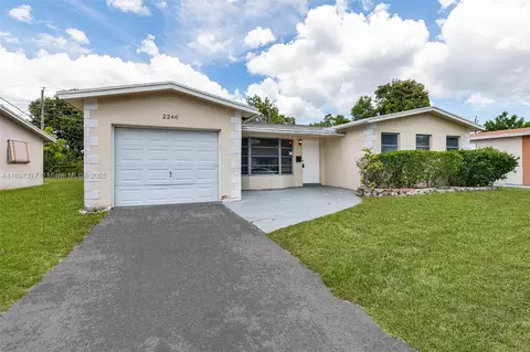 2240 NW 47th Ter, Lauderhill, FL 33313