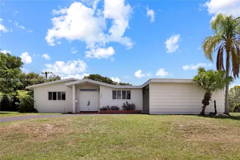 17535 SW 91st Ave, Palmetto Bay, FL 33157