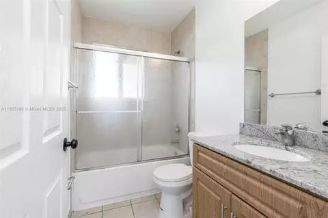 1402 E River Dr, Margate, FL 33063 photo 18