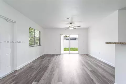 1402 E River Dr, Margate, FL 33063 photo 15