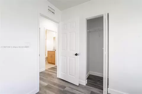 1402 E River Dr, Margate, FL 33063 photo 32