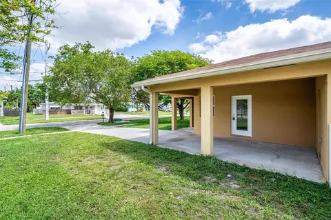 1402 E River Dr, Margate, FL 33063 photo 8