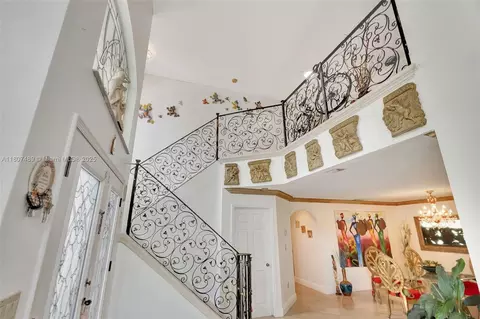 Entry Way - 8360 NW 159th Ter, Miami Lakes, FL 33016 photo 2 of 5