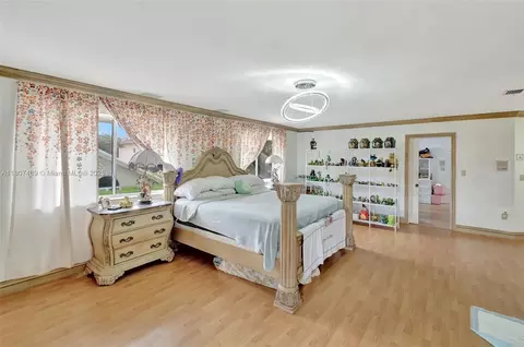 Bedroom - 8360 NW 159th Ter, Miami Lakes, FL 33016 photo 2 of 5