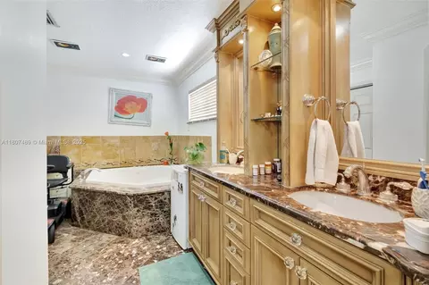 Other - 8360 NW 159th Ter, Miami Lakes, FL 33016 photo 4 of 15