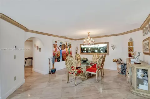 Dining - 8360 NW 159th Ter, Miami Lakes, FL 33016 photo 2 of 3