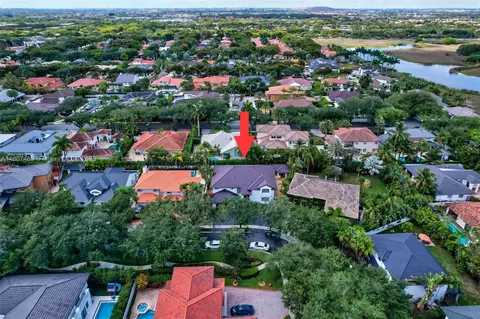View/Area - 8360 NW 159th Ter, Miami Lakes, FL 33016 photo 1 of 7