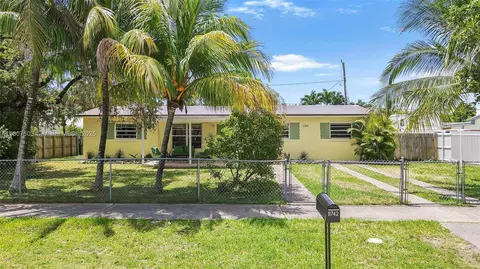 11742 SW 187th Ter, Miami, FL 33177